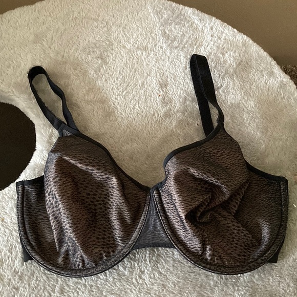 Chantelle Intimates & Sleepwear Womens Chantelle Bra Size 32ddd